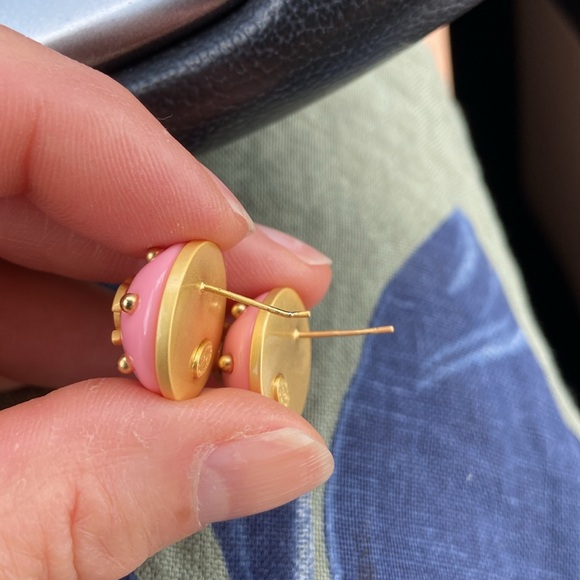 NOT CHANEL!! small pink button earrings - Picture 2 of 4